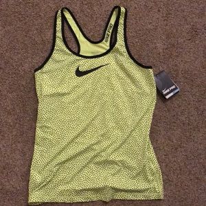 Nike pro workout tank